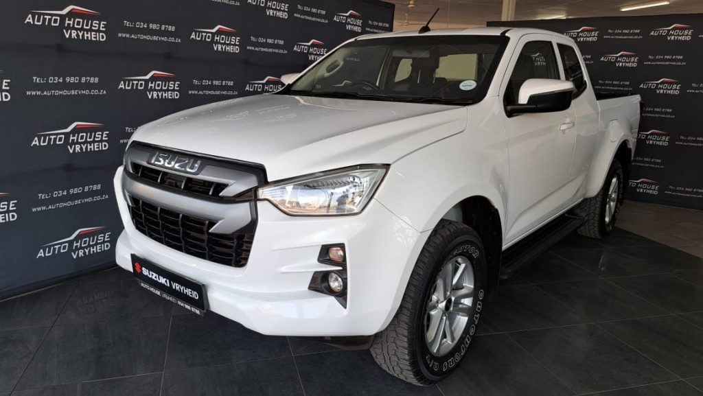 2022 Isuzu D max 1.9 HR Ecab 4x2 AT Diesel 119890km R399 900 Used Bakkies